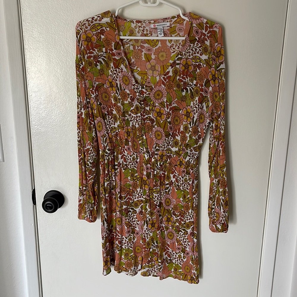 Flower Dress - Picture 2 of 4